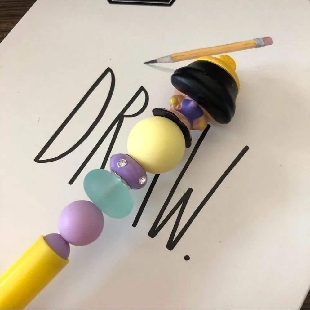 Disney Doorables: The Emperor's New Groove: Kronk handmade beaded pen
